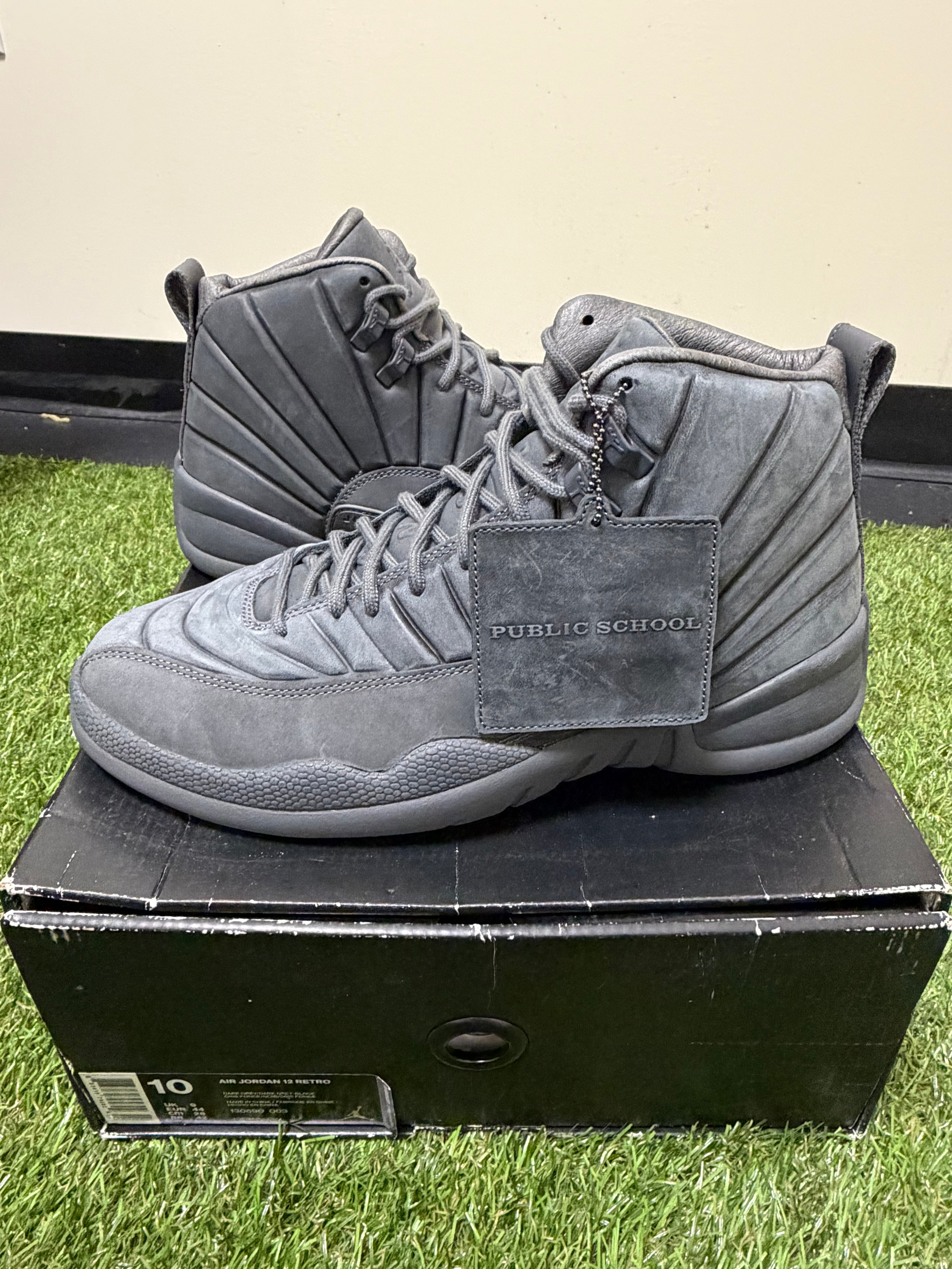 Jordan 12 PNSY