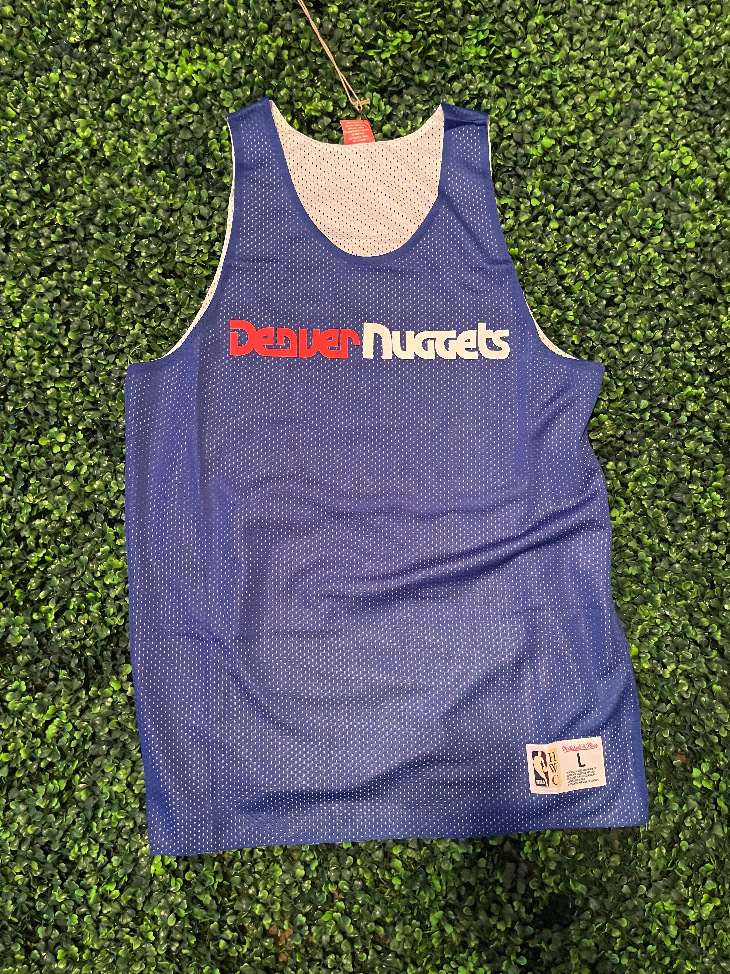 NUGGETS REVERSIBLE PRACTICE JERSEY MICTHELL & NESS