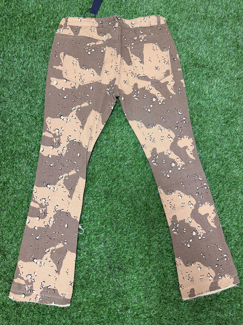 Camo pants