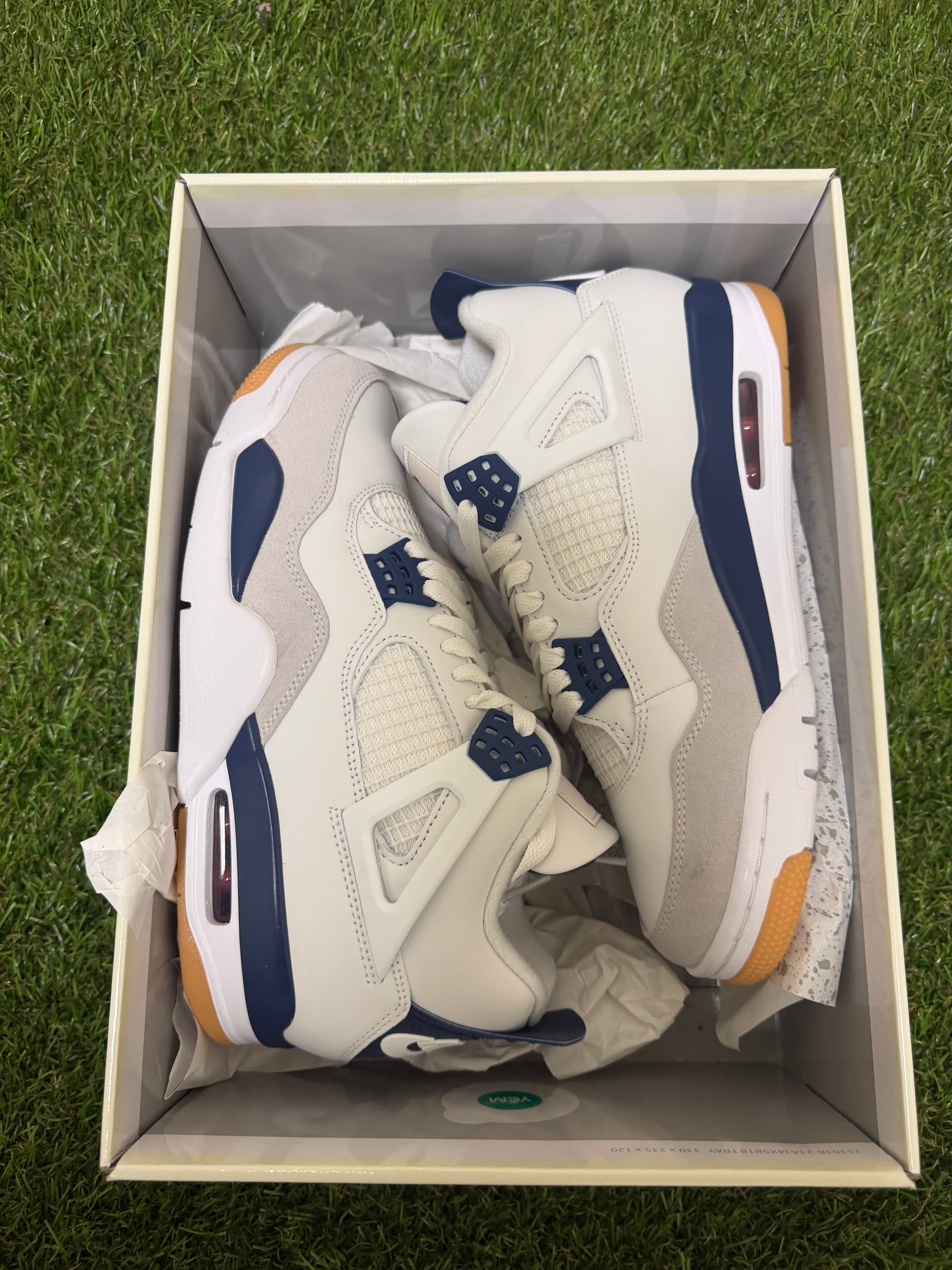 JORDAN 4 SB NAVY