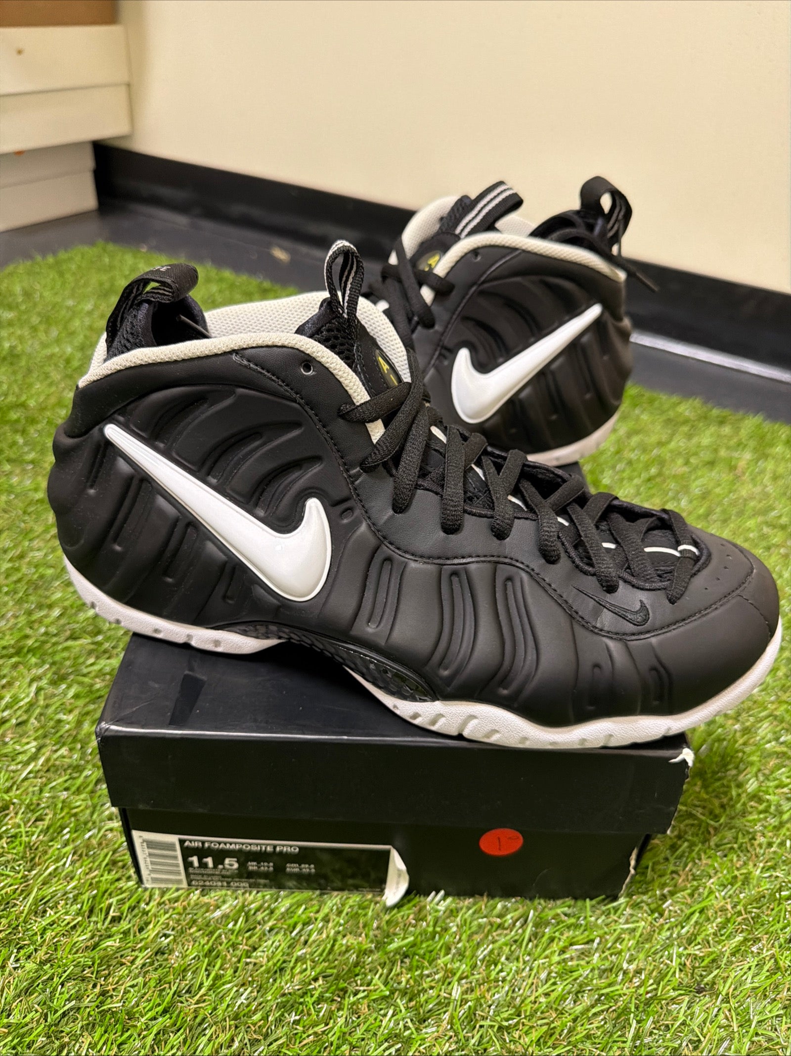 AIR FOAMPOSITE PRO PREOWED WITH BOX