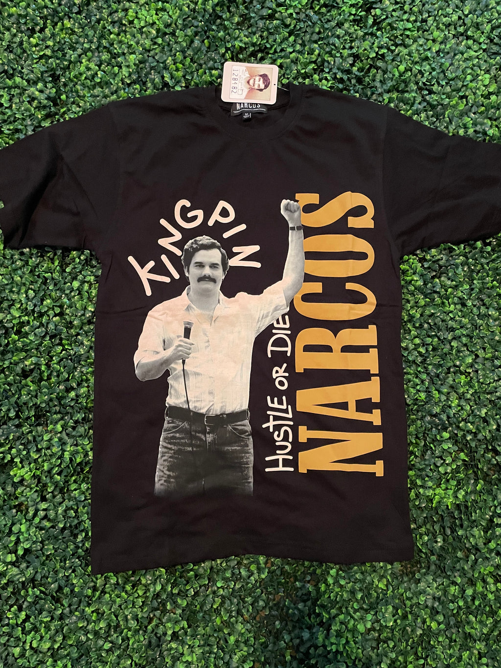 GRAPHIC TEE