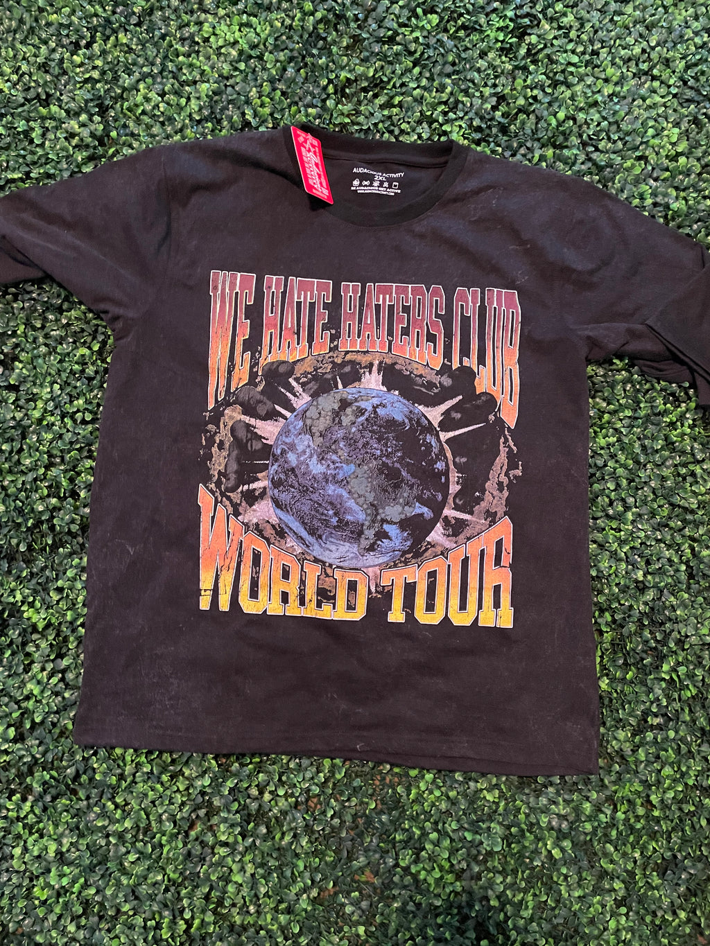WE HATE HATERS TEE