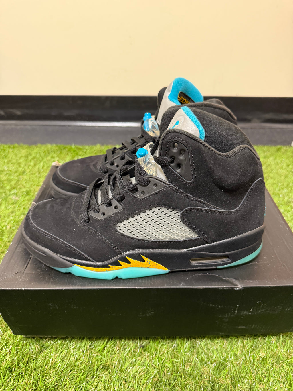 Jordan 5 aqua