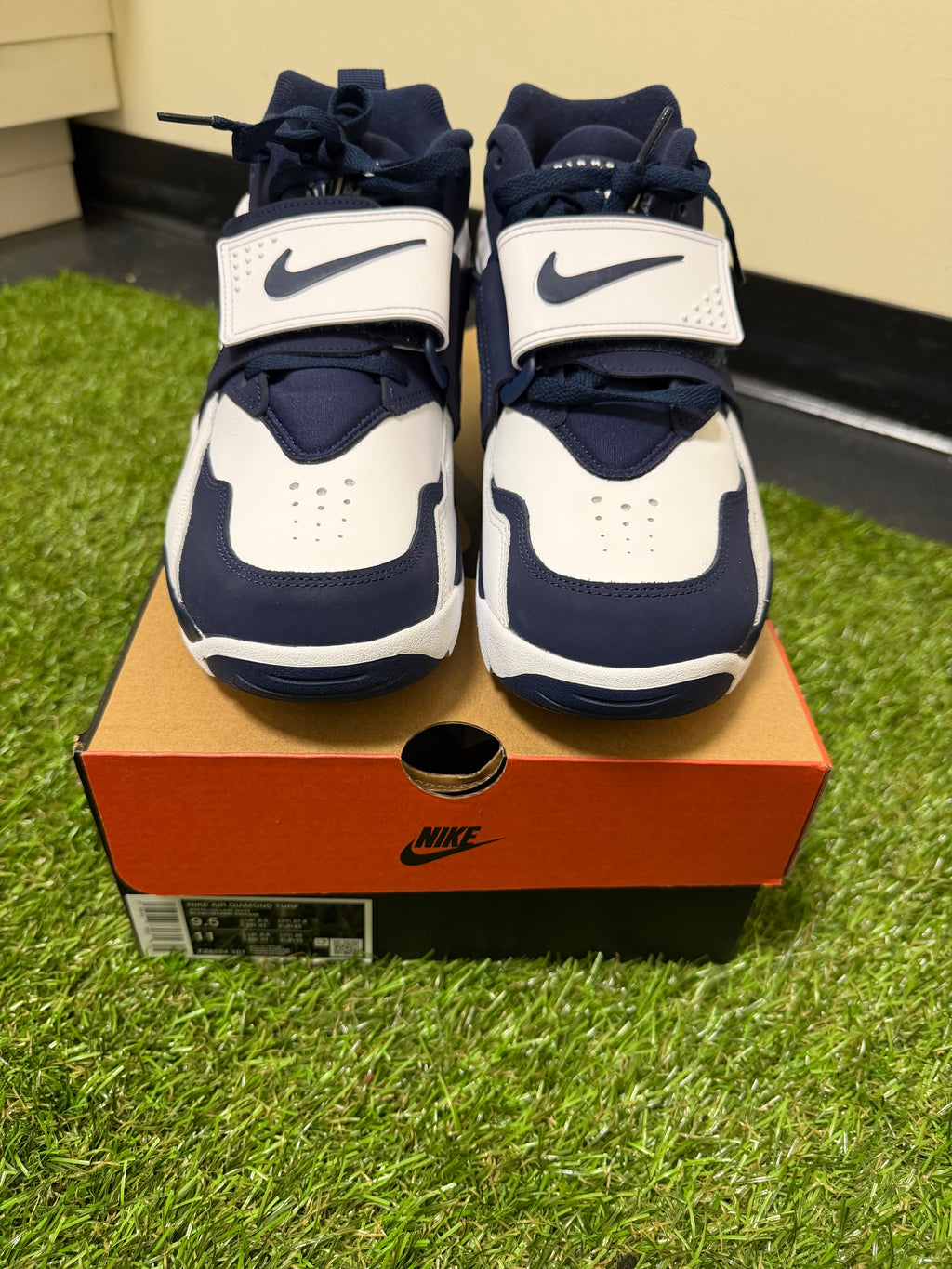 Nike air diamond turf new