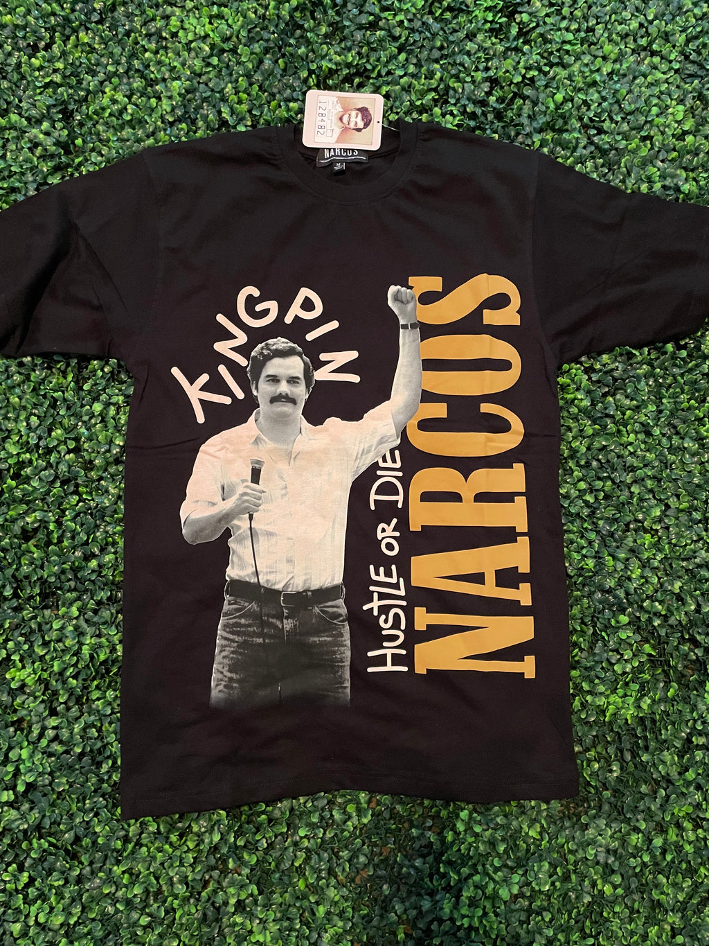GRAPHIC TEE