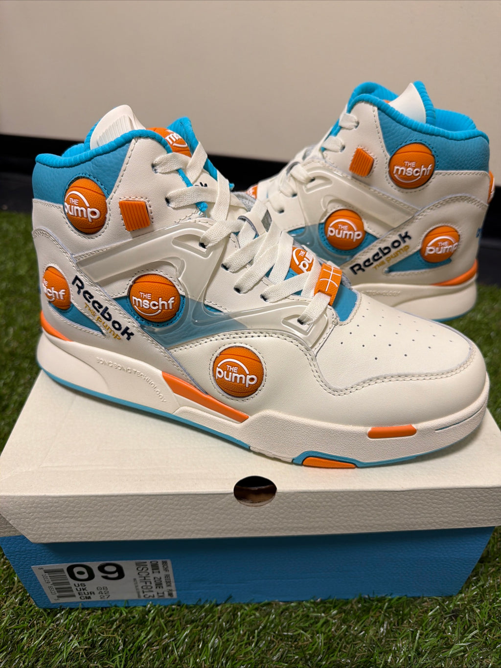 Reebok Pump Omni Zone IX x MSCHF Mid Foto Blue